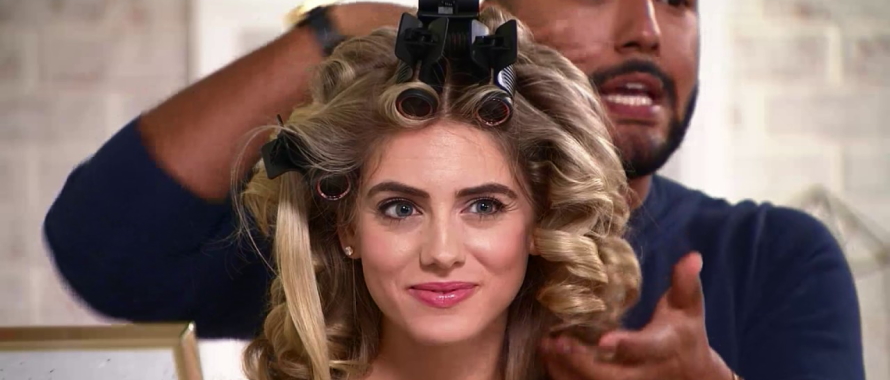 Guide to Use Hair Rollers Properly | Inspire Love Dream Guide to Use Hair Rollers Properly | Inspire Love Dream